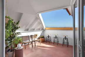 ALTIDO Big 6BR house with terrace in Santa Catarina